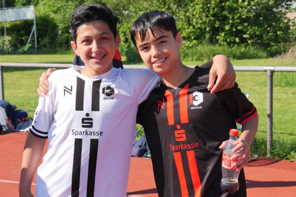 Fröhliche Sportler